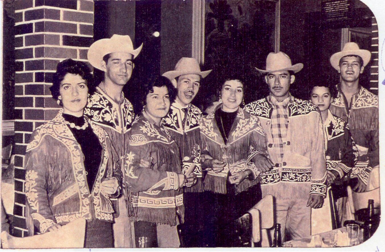 Conjunto Típico fundadores