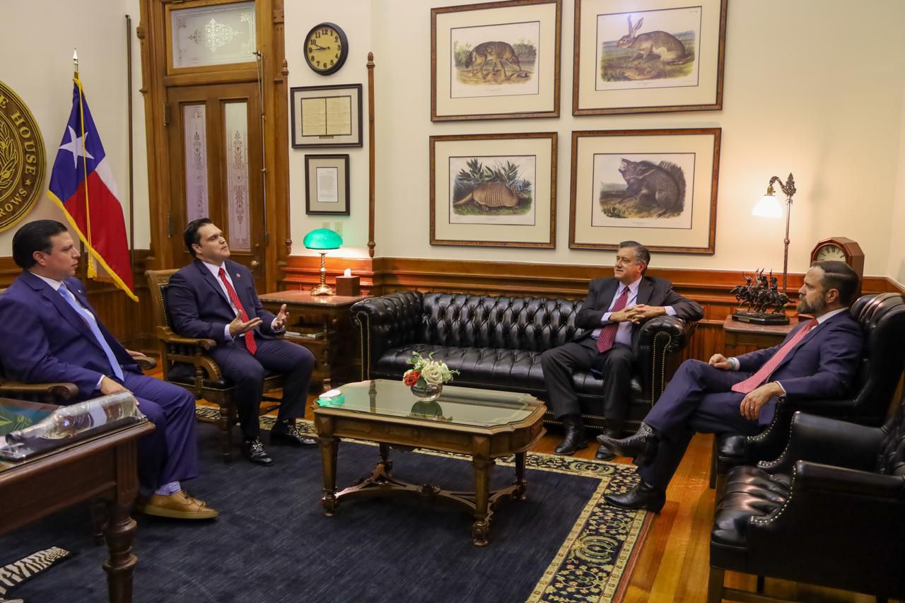 Líderes de las cámaras legislativas locales de Tamaulipas y Texas. 