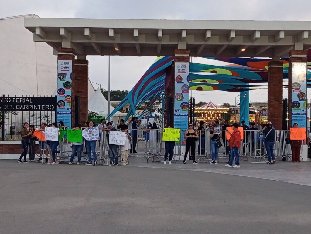 Protesta en la Feria de Tampico. Foto de Facebook Reporteros en la Zona