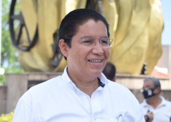 El internet a 100 % de escuelas es posible con austeridad: Rodolfo González Valderrama