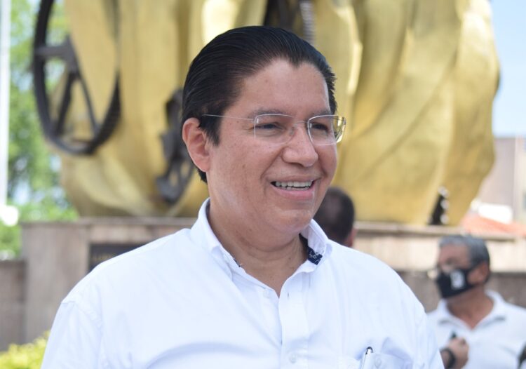 El internet a 100 % de escuelas es posible con austeridad: Rodolfo González Valderrama