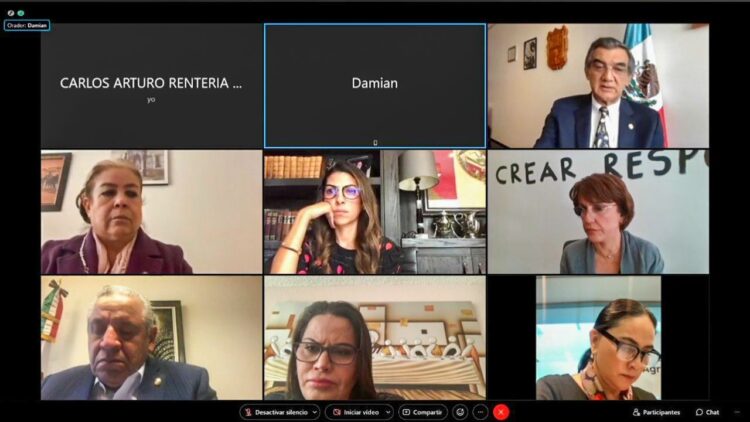 Logra Américo reforma que permite acceso a la salud con perspectiva de género