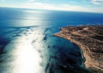 Paraíso marino está bajo amenaza; pescadores de langosta y pulpo, en riesgo