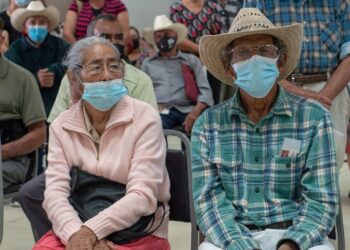 Anuncian canje de tarjetas bancarias vencidas del Programa Pensión para Adultos Mayores en Tamaulipas