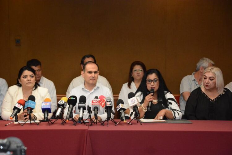 Deja Cabeza de Vaca en bancarrota a Tamaulipas y regala 30 notarías: Morenistas