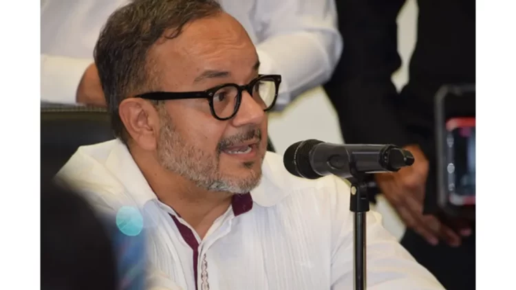 Tribunal contra Legislatura