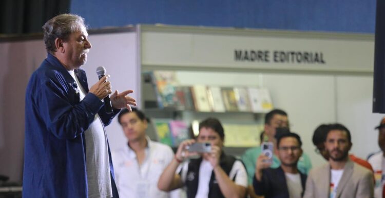 Paco Ignacio Taibo II: A Tamaulipas hay que robársela a los políticos corruptos y al narco