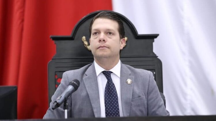 Luis Cantú llama «muertas de hambre» a diputadas en audio filtrado