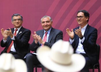 ¿Va Erasmo González por el Senado?