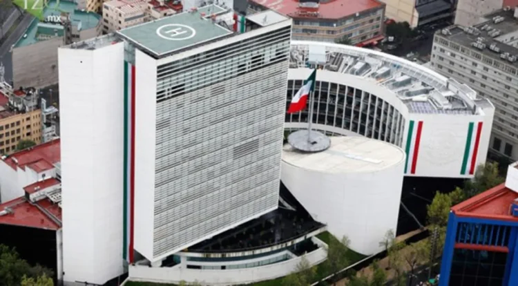 Palacios y mayordomos parlamentarios