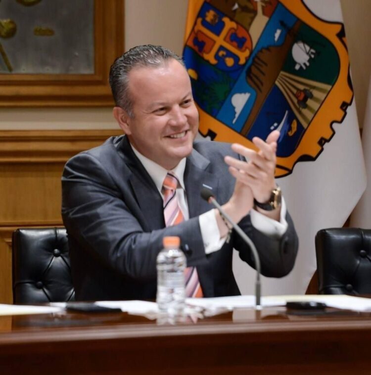 La visita de Carlos Canturosas a Bienestar Federal levanta ola de rumores