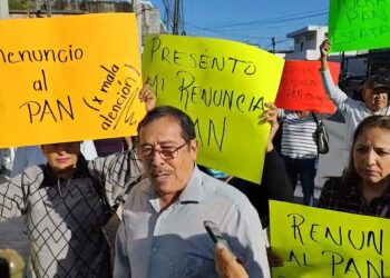 Renuncian militantes al PAN porque no atendieron sus demandas