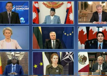 AMLO en Cumbre por la Democracia: Debemos buscar la felicidad del pueblo