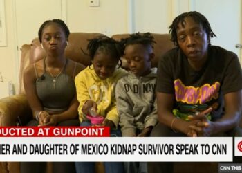 «Que encierren a los responsables», pide madre de estadounidense secuestrada