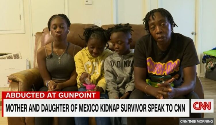 «Que encierren a los responsables», pide madre de estadounidense secuestrada