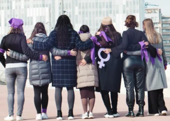 ¿Por qué no felicitar el 8 de marzo a las mujeres?