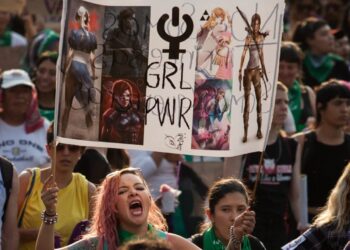 Violencia mediática y las narrativas misóginas en la «comedia» mexicana.