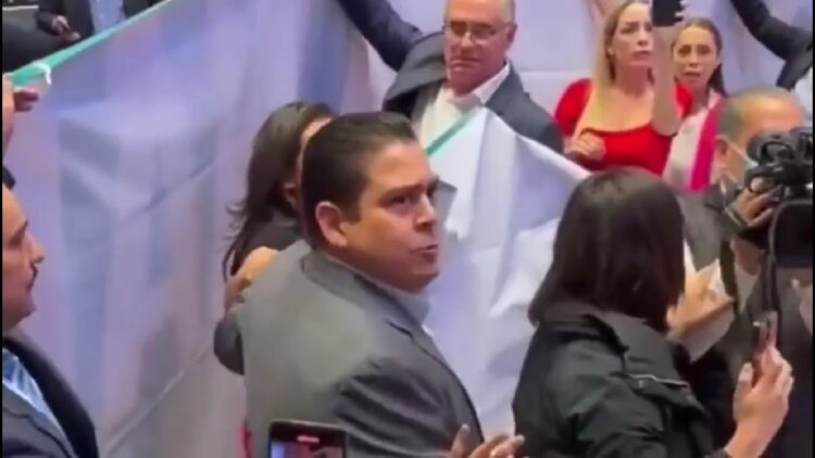 Diputadas a Cabeza de Vaca: sus amenazas fue motivo de salida del PAN