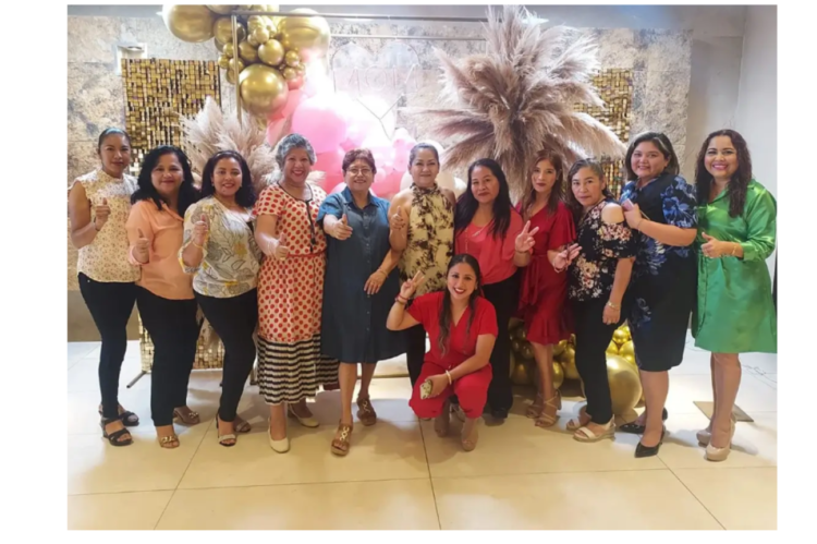 Reconoce la UAT a sus trabajadoras en festejo del Día de las Madres