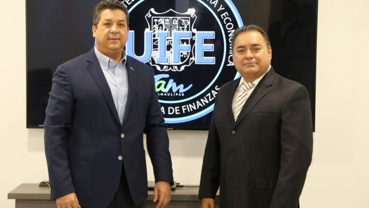 Fiscal “carnal” de Cabeza de Vaca pide lo protejan de los medios con escoltas, armas y auto blindado