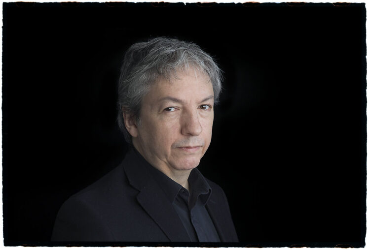 David Toscana gana V Premio Bienal de Novela Mario Vargas Llosa con “El peso de vivir en la tierra”