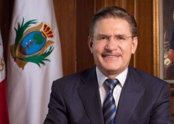 Vinculan a proceso a exgobernador panista de Durango por amenazas a periodista