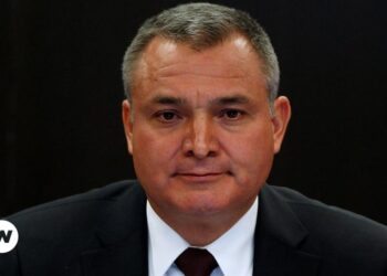 Juez ordena detener a la esposa y hermanos de Genaro García Luna