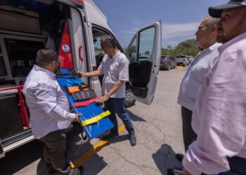 Van 20 internados por golpe de calor en Tamaulipas; se suspenderán clases con 45 grados de sensación térmica