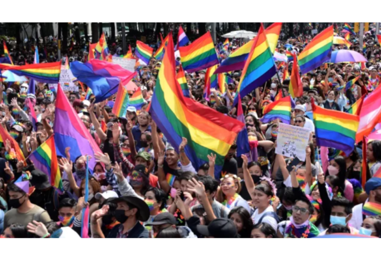 Mujeres trans, las más afectadas por la discriminación laboral en México