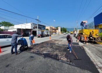 Intensifica municipio arreglode calles en la ciudad y ejidos