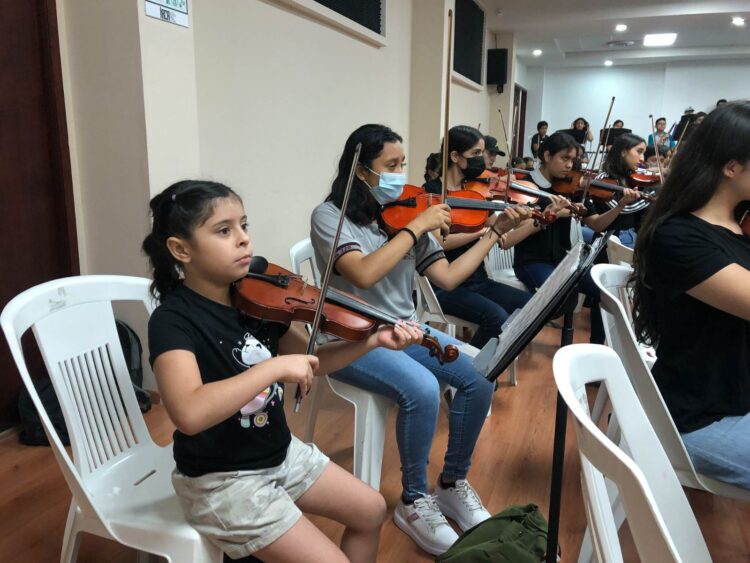Ofrece IRCA clases de música gratuitas para todos