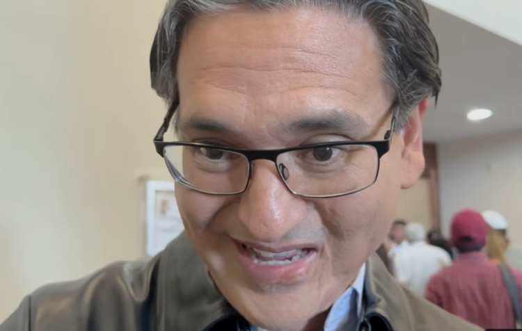 “Quiero trabajar por los maderenses”: Erasmo González. Foto tomada de video