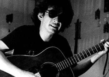 Retrato del tampiqueño Rockdrigo González. Foto tomada de internet