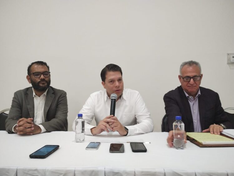 Luis René Cantú Galván justifica sus faltas al Congreso con presuntas «ilegalidades» de Morena