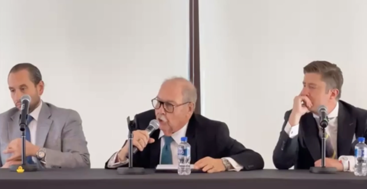 Con orden de aprehensión, situación jurídica de Cabeza sigue igual: abogados. Foto tomada de video