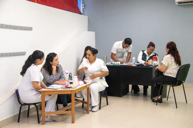 La UAT y el IMSS suman esfuerzos en la lucha contra el cáncer de mama y cervicouterino