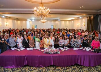 Se unen con Claudia Sheinbaum “Por Ella, Por Todas»