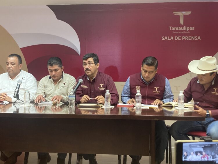 Gobierno panista dejó “al garete” zona cañera: Dámaso Anaya