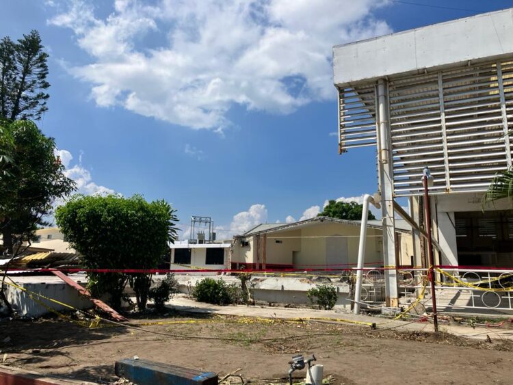 Permanecen cinco personas hospitalizadas tras derrumbe en Madero. Foto de Tania Villanueva para EnUn2x3