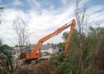 Desazolva drenes Gobierno de Reynosa por posible lluvia