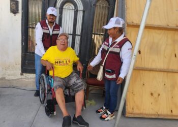 Reciben ciudadanos aparatos funcionales del Gobierno de Reynosa