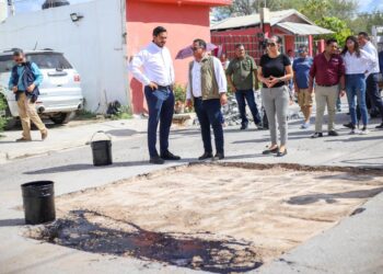 Bachea calle Lampasitos alcalde de Reynosa