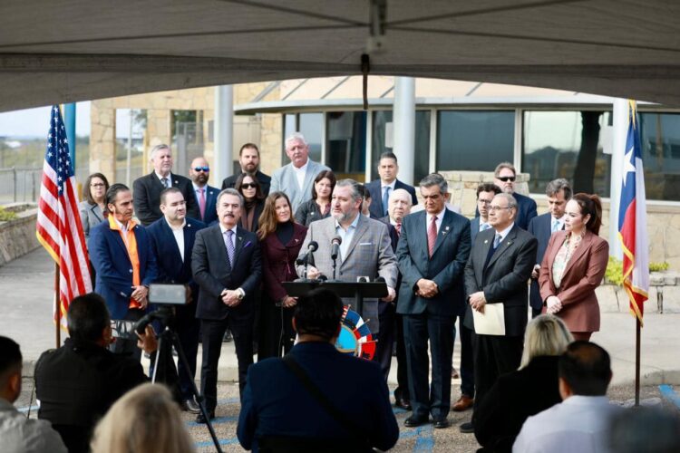 Ampliarán Puente Internacional entre Tamaulipas y Texas. Foto de Gobierno de Tamaulipas