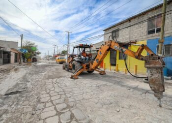 Invirtió Peña Ortiz 12 mdp en pavimentación hidráulica en Balcones de Alcalá