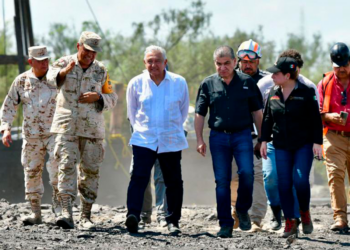 Supervisa AMLO tareas de rescate de 63 cuerpos de mineros de Pasta de Conchos