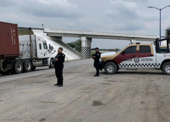 Rescatan a 32 migrantes luego de permanecer secuestrados. Foto de Seguridad Pública Tamaulipas