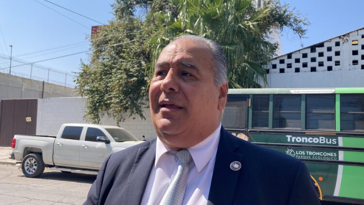 Espino se dice sumamente tranquilo; asegura seguir siendo auditor