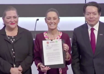 Claudia Sheinbaum se registra ante el INE como candidata presidencial