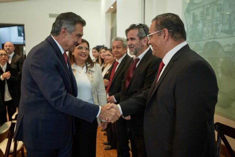 Pide Américo a su gabinete redoblar esfuerzos