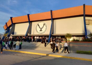 Quien se mete con la Universidad Autónoma, se mete con el Gobierno del Estado: AVA